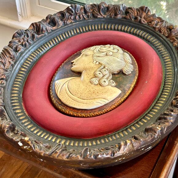 Vintage Ceramic Cameo Wall Hanging, Victorian Woman, Painted Velvet Border - Picture 9 of 16